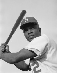 jackie-robinson-1172118_1280
